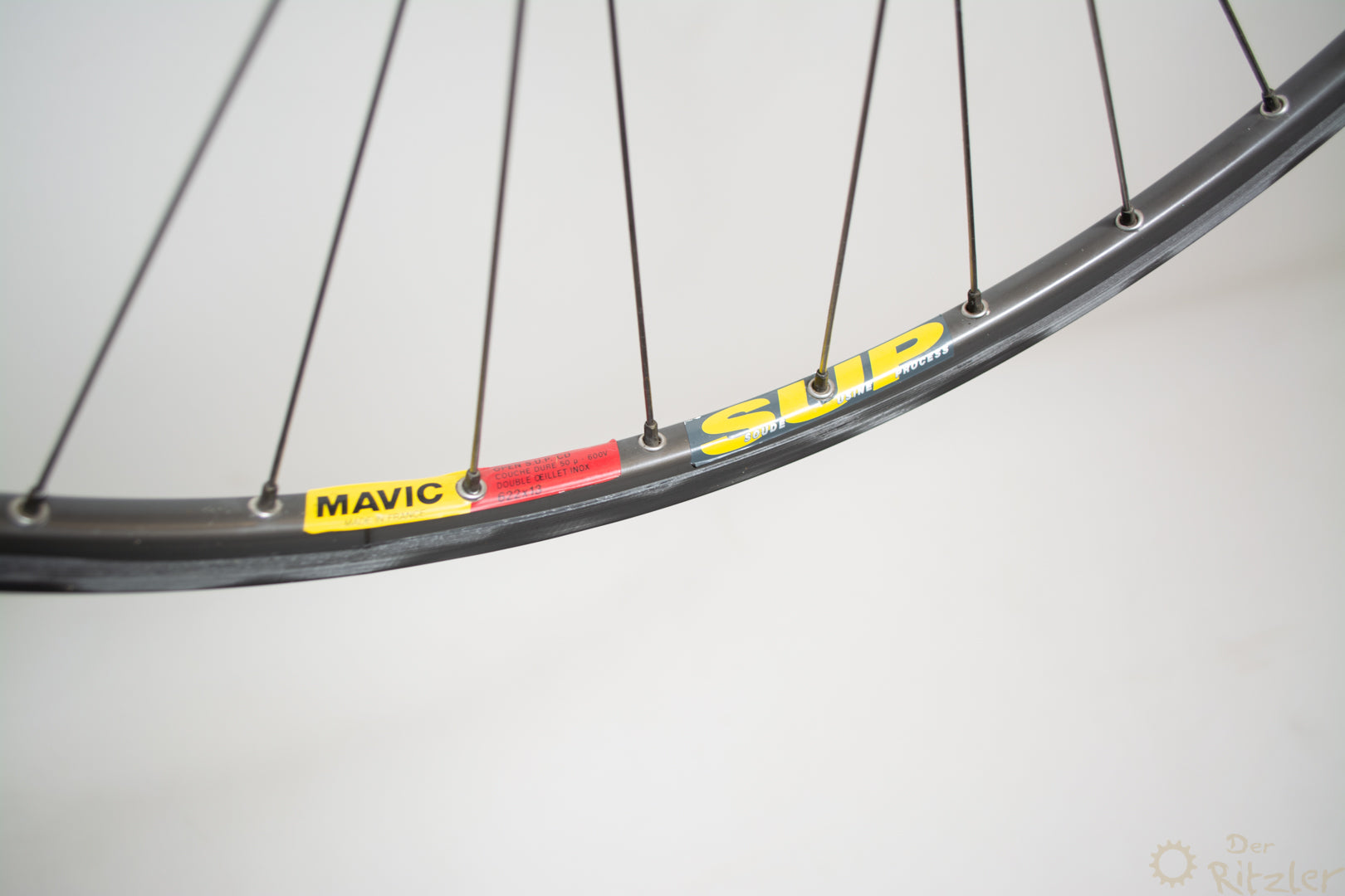 Suntour Superbe Pro auf Mavic Open SUP CD 28" Laufradsatz