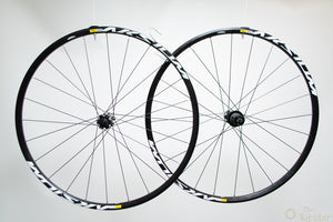 Mavic Aksium One Disc 6-Loch 28" Laufradsatz