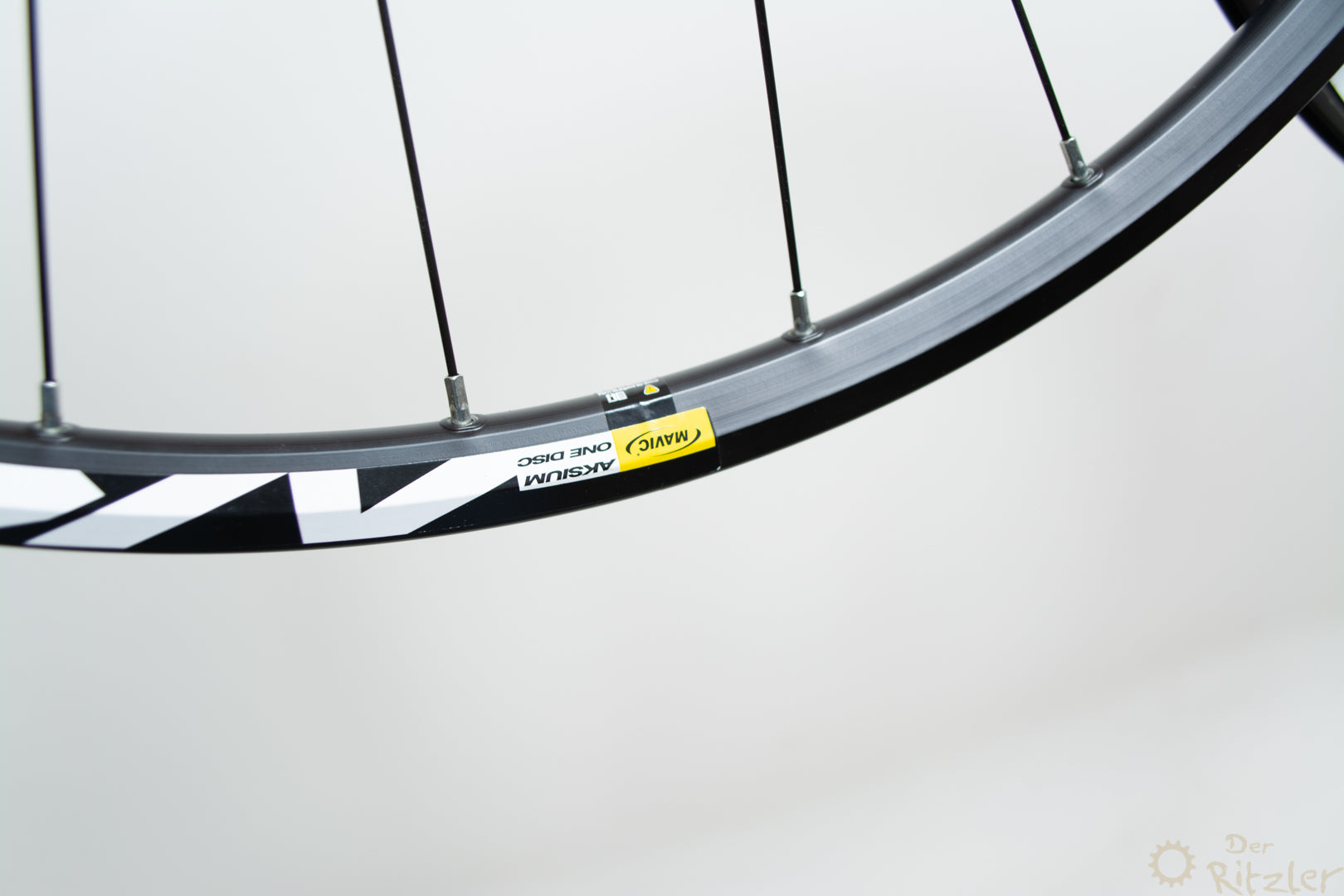 Mavic Aksium One Disc 6-Loch 28" Laufradsatz