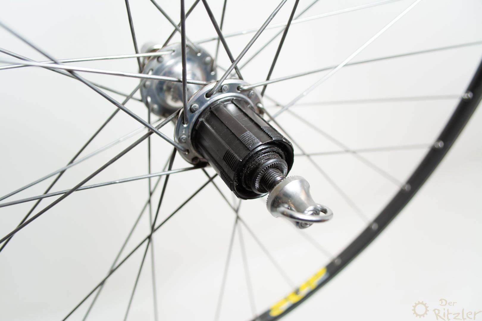 Shimano Dura-Ace 7402 auf Mavic Open SUP CD 28" Rennrad Hinterrad